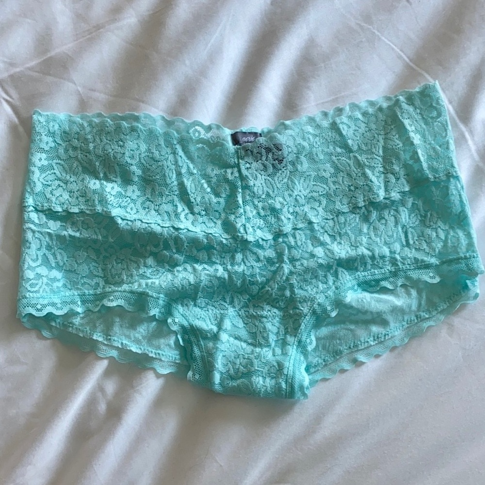 NWOT Aerie Turquoise Lace Girly Short Panty